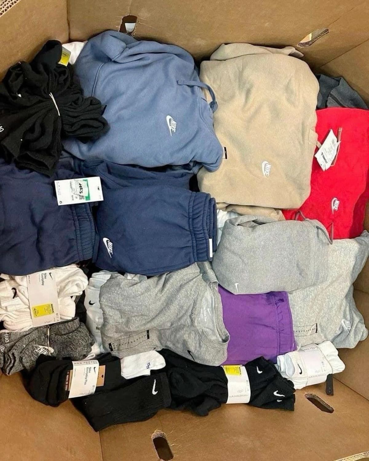 Wholesale Nike Clothing Pallet (300 Pieces)